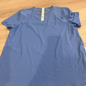 Lululemon top